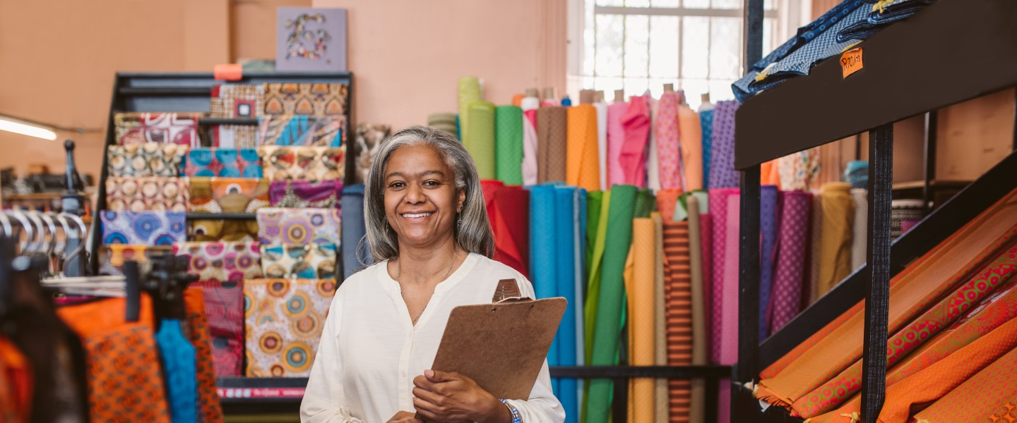 Female-fabric-store